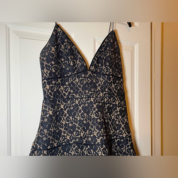 Keepsake The Label Navy Lace Dress Large NWT Nordstrom Fit & Flare Prom Formal - Picture 4 of 10